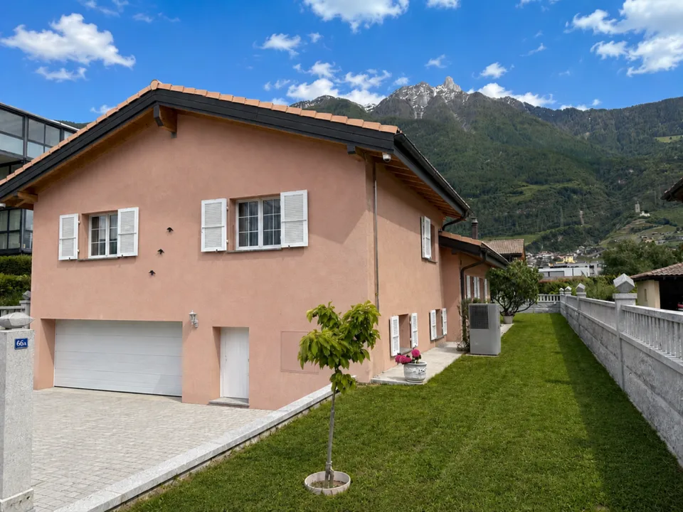 Einzelvilla mit 5,5 Zimmern in Saxon mit fast 500 m² Außenbereich
