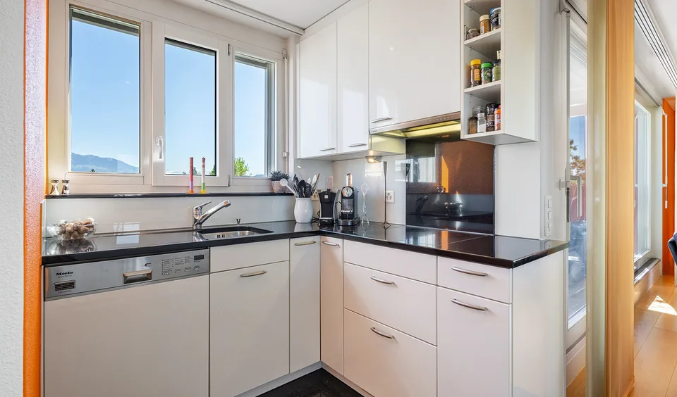 Central. Spacious. Special. Penthouse Maisonette Apartment in Cham