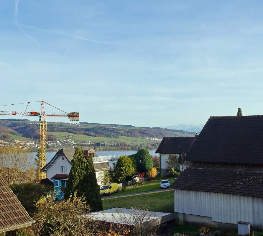 Bauland AZ 0.6 / MFH Neubau Konzept-Studie vorhanden