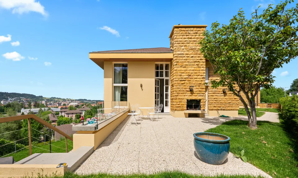 Residenza padronale di 480m² con appartamento in affitto