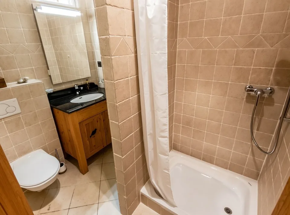 Wunderschöne 6.5-Zimmer-Maisonette-Wohnung mit SPA und Pool