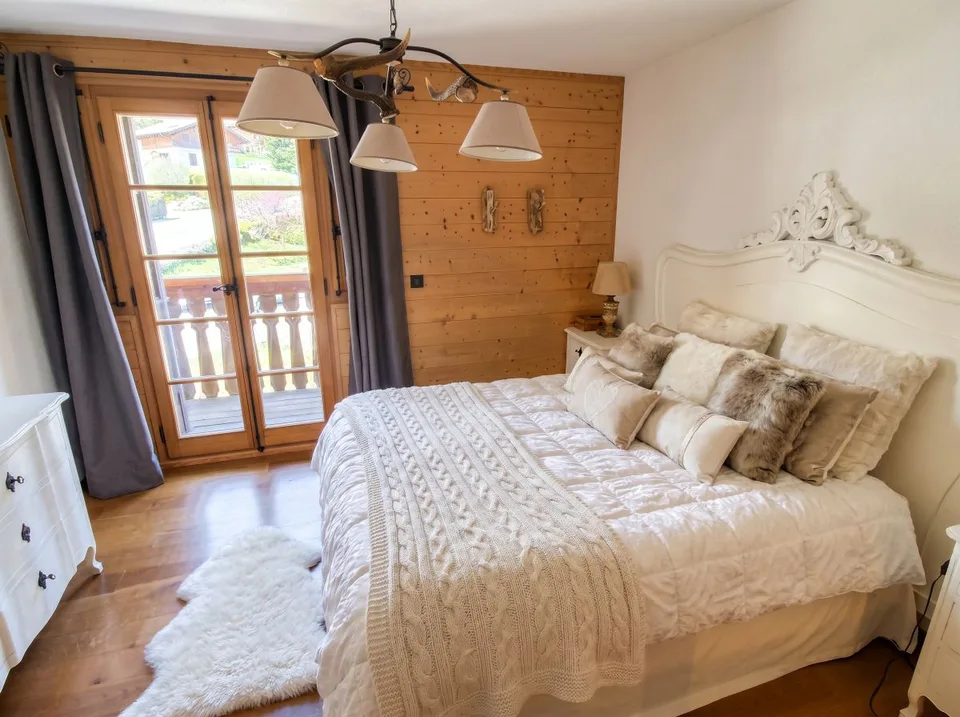 Wunderschöne 6.5-Zimmer-Maisonette-Wohnung mit SPA und Pool