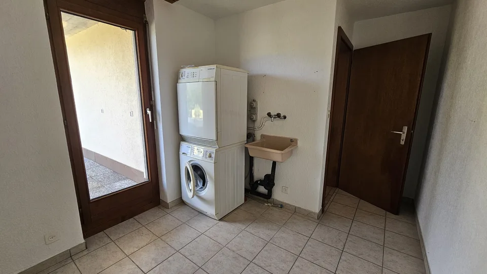 À Bassecourt spacieux attique 7.5 pièces de 170 m² à vendre – photo 13 sur 13