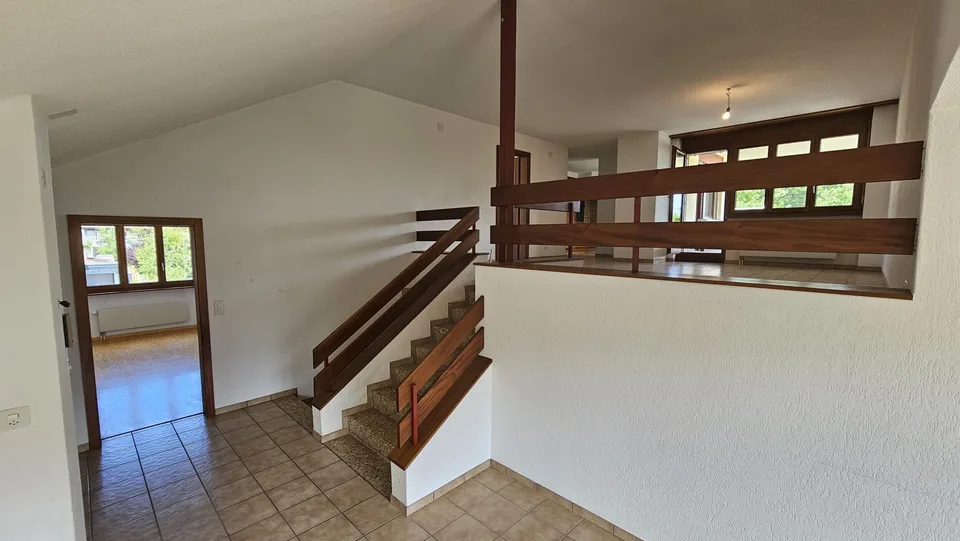 Spazioso attico di 7,5 locali di 170 m² in vendita a Bassecourt