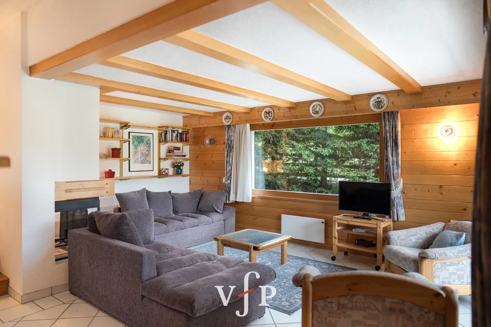 Superbo appartamento di 3,5 locali con giardino a Verbier, nella zona di Plan Pra
