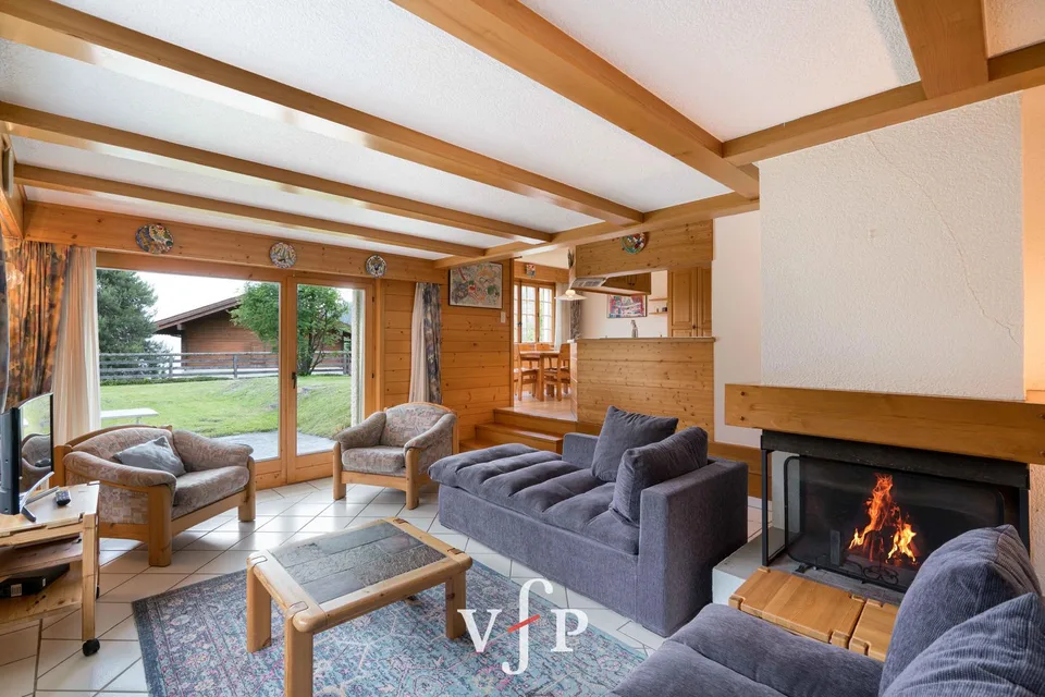 Superbo appartamento di 3,5 locali con giardino a Verbier, nella zona di Plan Pra