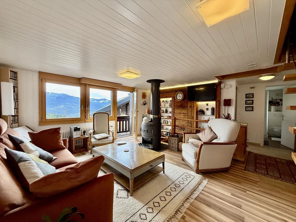 RARE! 4,5-Zimmer-Haus mit Charakter, Aussicht und Garten im Zentrum von Icogne, ruhiges Dorf zwischen Sion und Crans-Montana
