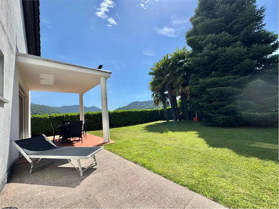Prestigiose unabhängige Villa zum Verkauf, eingebettet im Grünen von Gentili – Foto 6 von 13