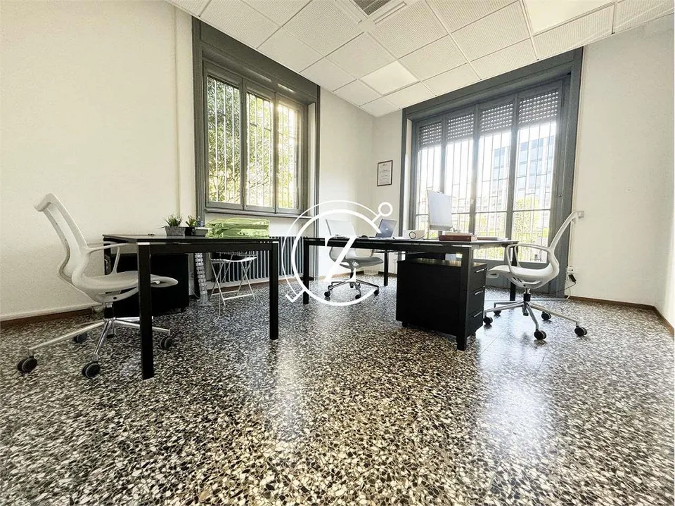 Komfortables Büro zum Verkauf im Zentrum von Chiasso