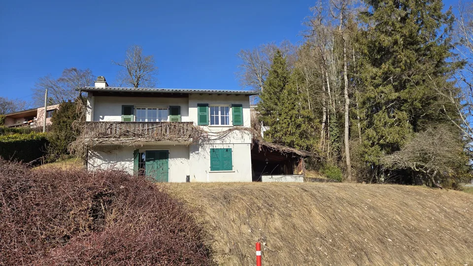 CASA DA RISTRUTTURARE | CASA UNIFAMILIARE CON POTENZIALE DI RISTRUTTURAZIONE