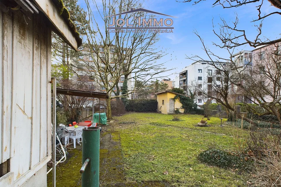 Edificio Eccezionale a Delémont - Grande Terreno Edificabile