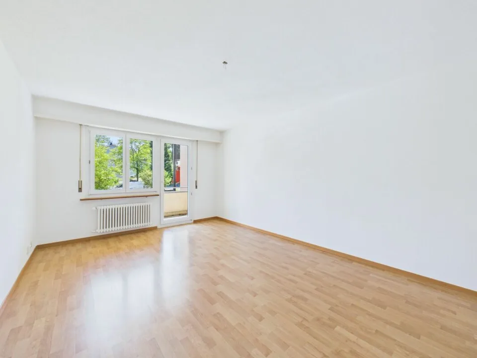 Gepflegte 3.5 Zimmer Wohnung im 1.OG