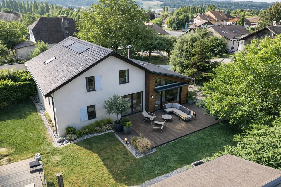 Helle und geräumige Villa mit 6,5 Zimmern