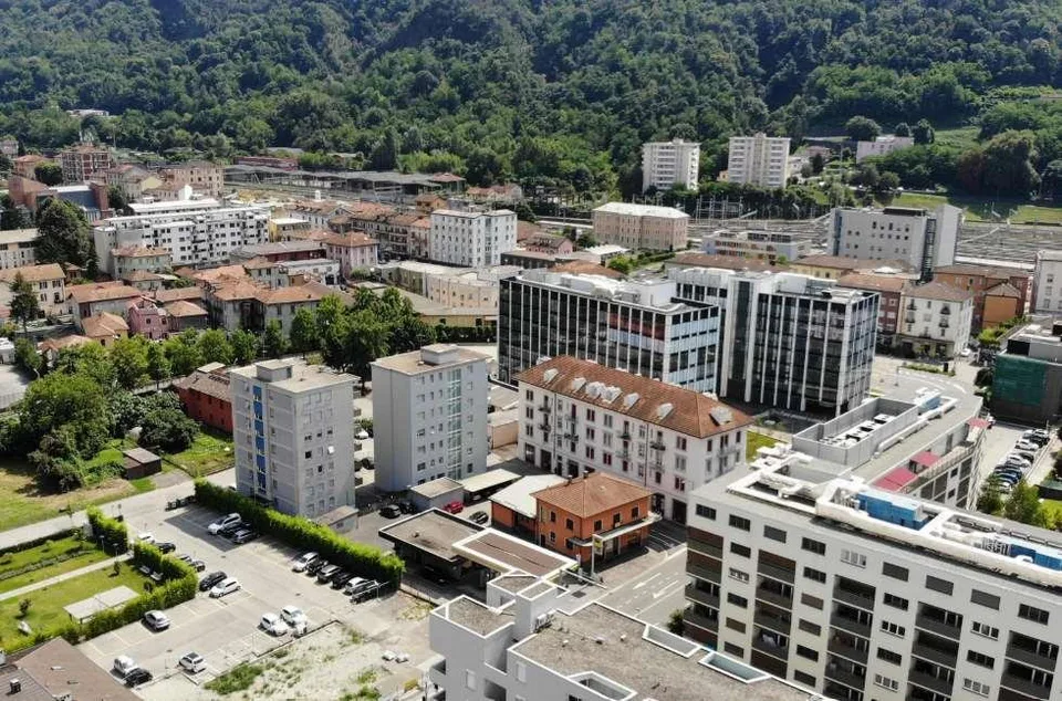 Vendesi Stabile a reddito zona chiasso – foto 6 di 12