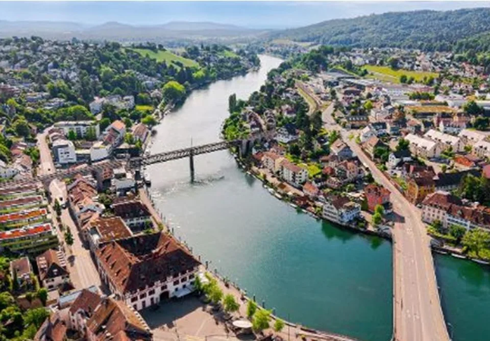Immeuble multifamilial avec 8 appartements et potentiel à vendre à Schaffhouse