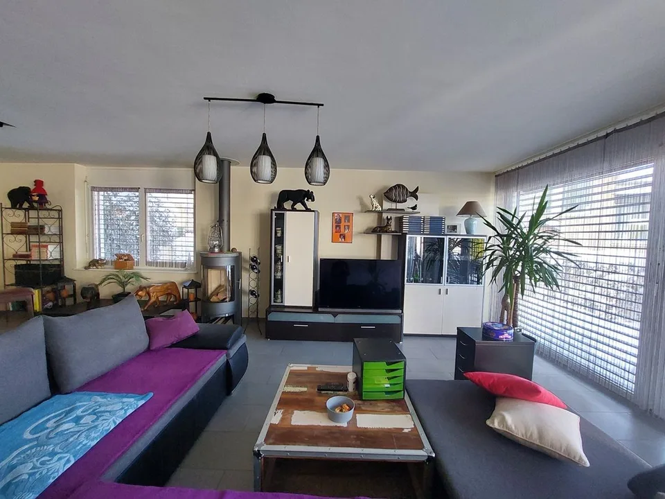 Moderne Villa mit privatem Garten und Tiefgaragenstellplatz