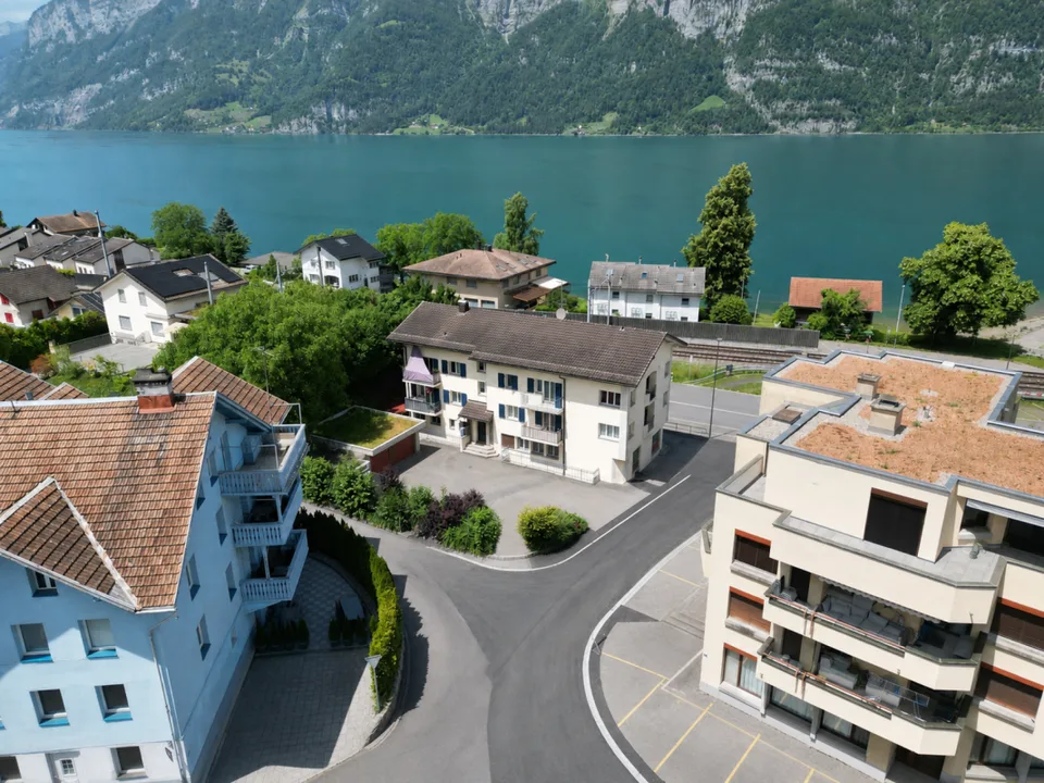 Mehrfamilienhaus mit 4 Wohneinheiten und einem Gewerbelokal in Unterterzen SG – Foto 6 von 13