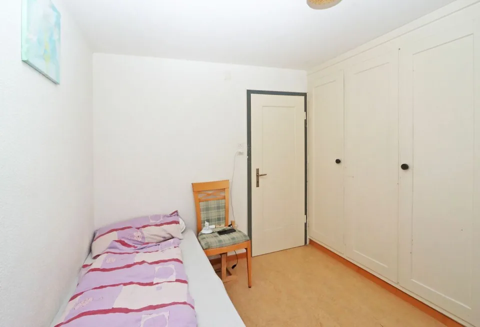 Mehrfamilienhaus mit 4 Wohneinheiten und einem Gewerbelokal in Unterterzen SG – Foto 11 von 13