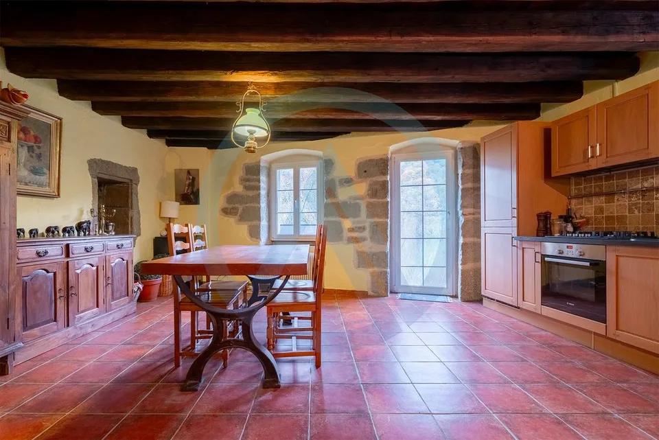 La Guardiana del Borgo - Casa di carattere con 2 appartamenti a Moudon