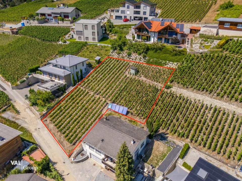 Hier könnte Ihr Traumhaus entstehen - sonniges Baugrundstück in Leuk