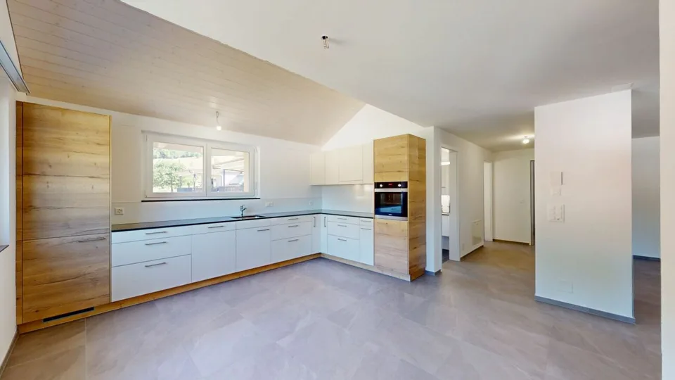 Erstbezug! Exklusive 3.5 Zimmer Maisonettewohnung mit grosser Galerie &amp; Aussicht