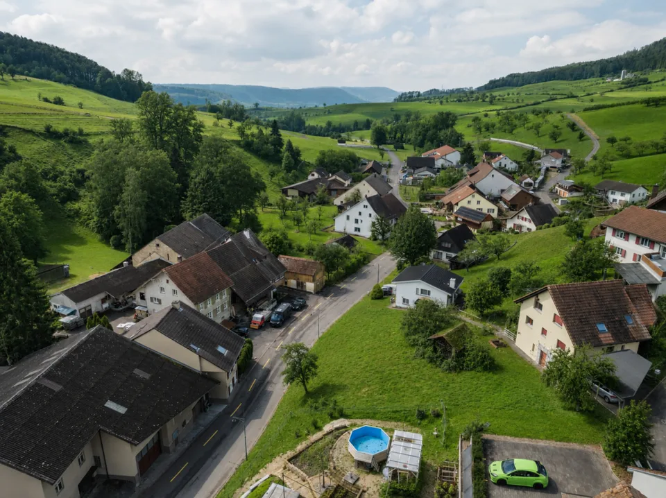 Bauland mit Baubewilligung für 2 Einfamilienhäuser