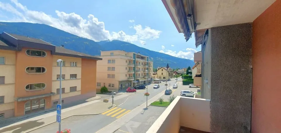 Appartement lumineux de 3,5 pièces rénové au coeur de Noës