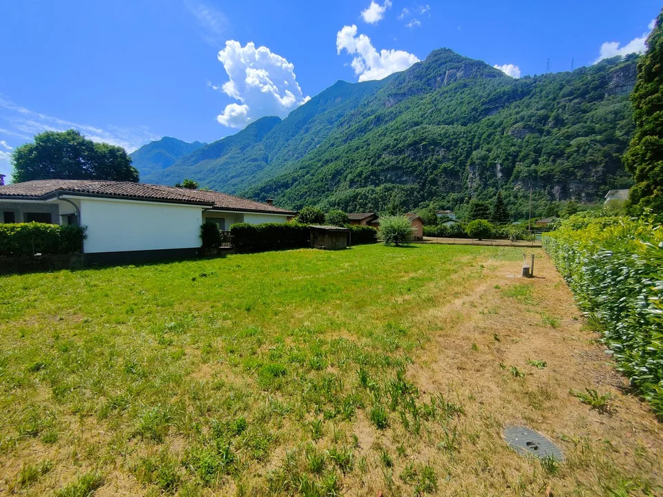 Bauland in Lodrino