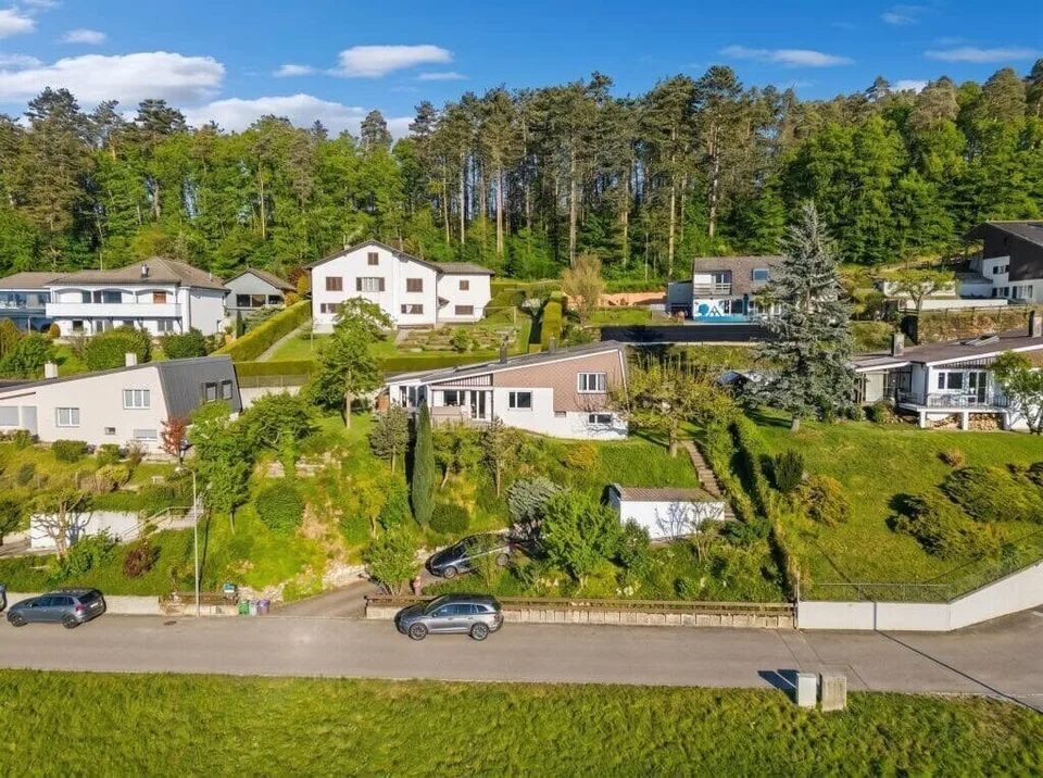 À Fontenais maison familiale de 5.5 pièces à vendre