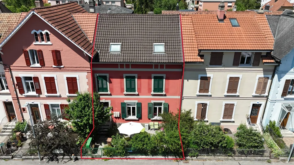 À vendre à Delémont immeuble de 3 appartements avec terrasse et jardin