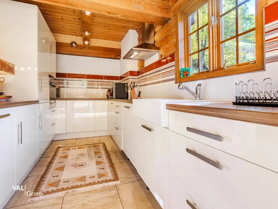 "Magnifique chalet ""canadien"" pour les amoureux de nature (6.5 + 3.5 pces)"