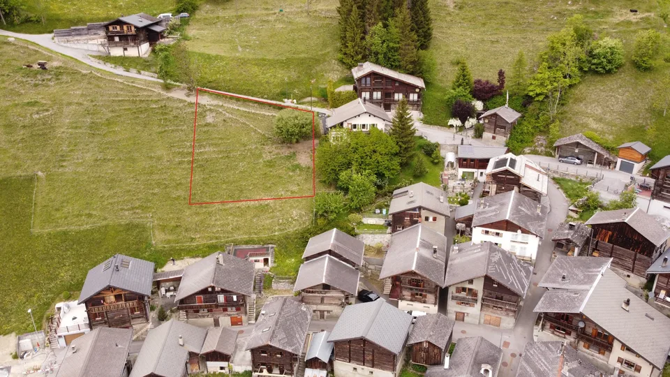 Parcelle constructible au calme à Vens