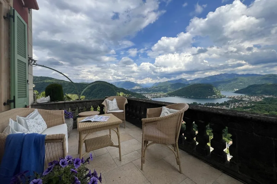 Appartamento Duplex Esclusivo nella Più Bella Posizione Soleggiata di Viconago-Cadegliano