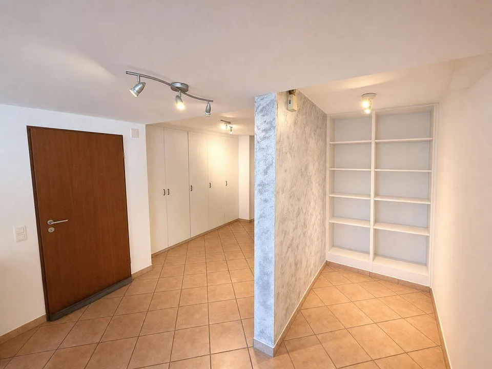 Appartamento di 4,5 locali con giardino privato – foto 11 di 11