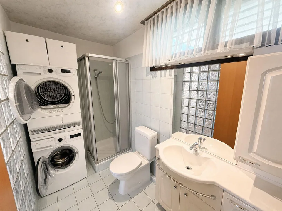 Appartamento di 4,5 locali con giardino privato – foto 10 di 11