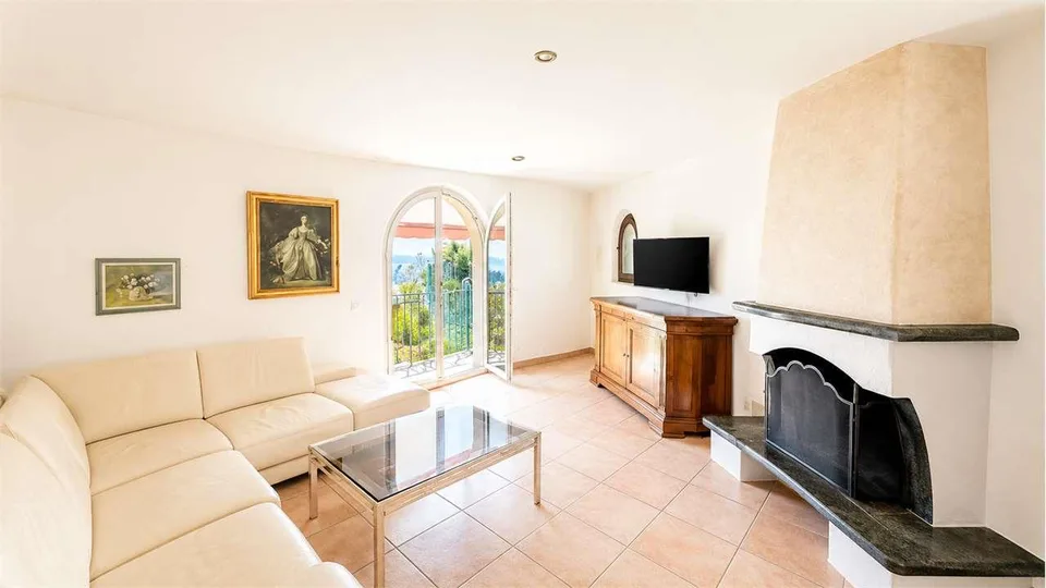 Minusio - Mediterrane Eleganz mit atemberaubendem Seeblick
