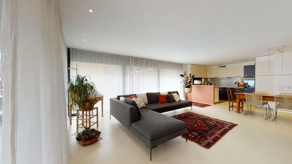 Appartamento 4.5 locali con giardino in via privata – Posizione cen...