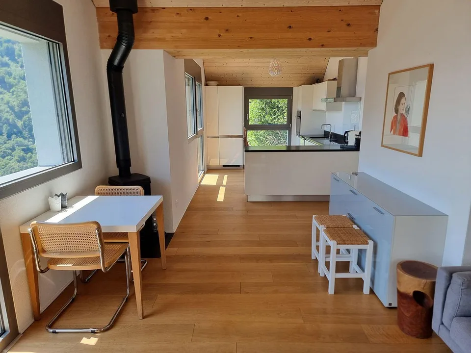 Neues Einfamilienhaus mit 6 Zimmern sehr sonnig und mit Blick auf den See