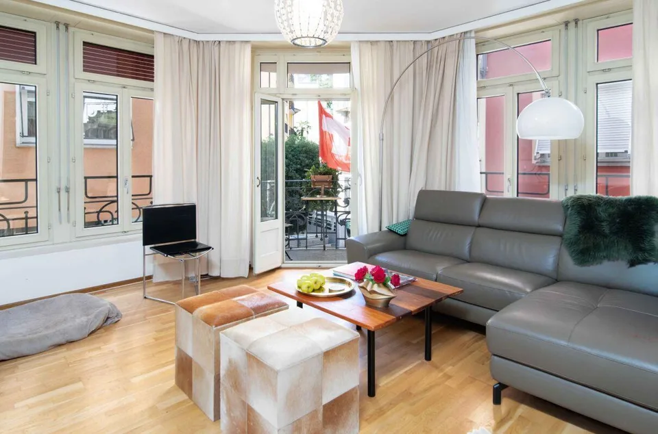 Appartement de 5,5 pièces au premier étage, au cœur de la vieille ville