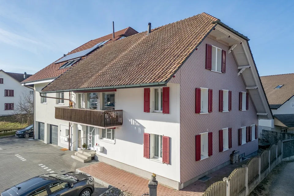 Etziken: Charmante 4.5-Zimmer-Wohnung mit Balkon