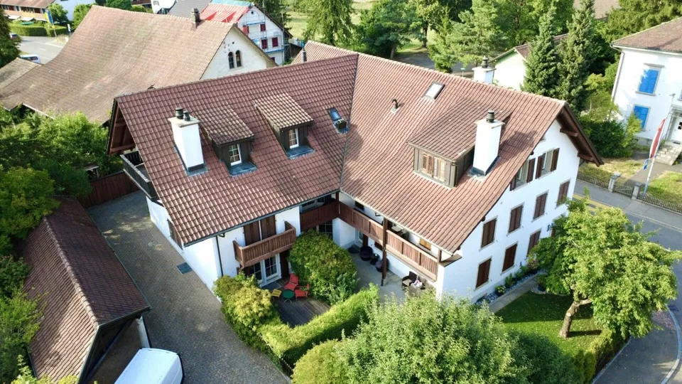 Neuwertige 4.5 Zimmer-Wohnung komplett kernsaniert!