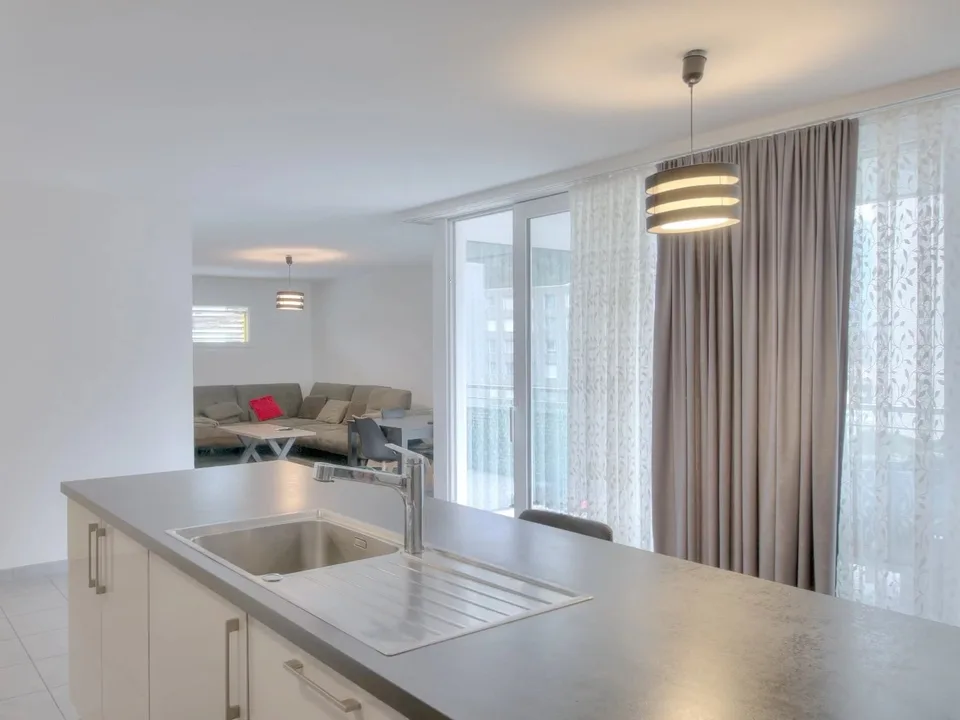 4.5 Room Apartment