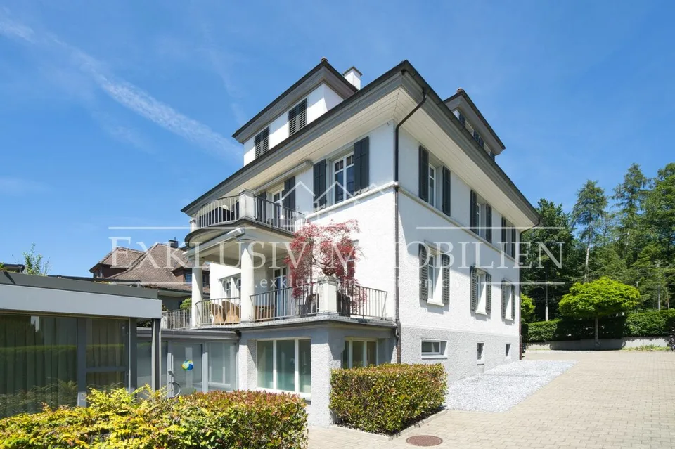 Art Nouveau nella sua forma più bella - Villa esclusiva con padiglione