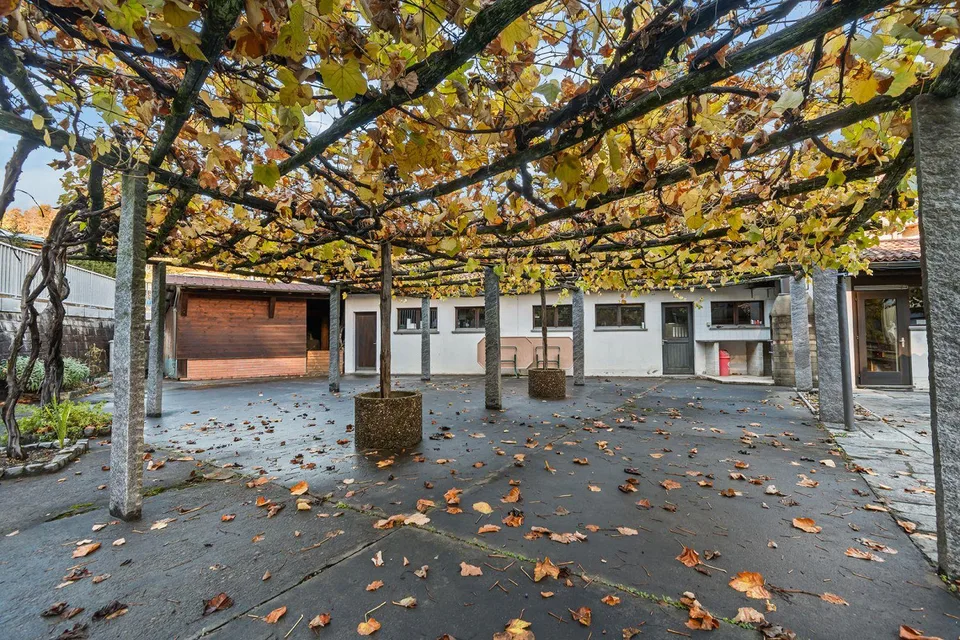 Storico albergo con ristorante, grotto e terreno edificabile – una ... – foto 14 di 30