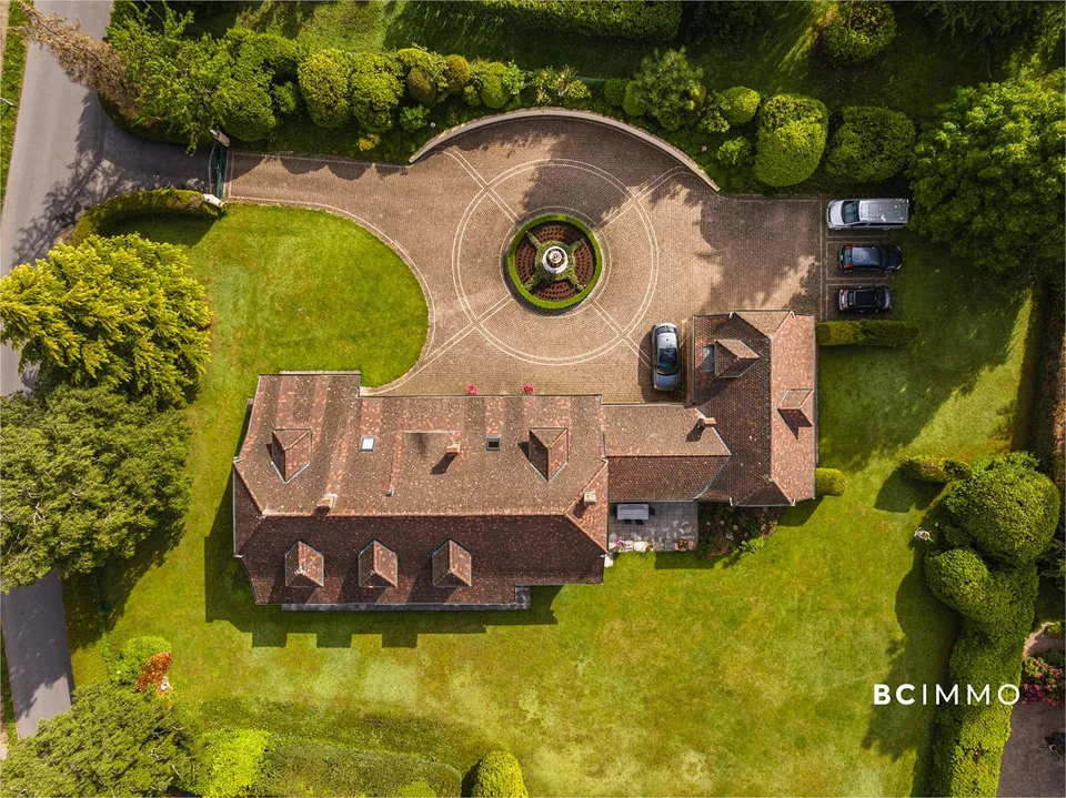 Mansion in Jouxtens-Mézery