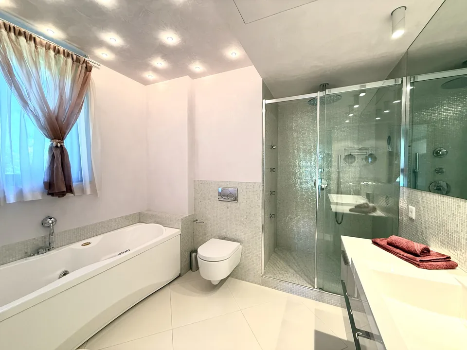 DUPLEX 4.5 VISTA LAGO A COLLINA D'ORO A DUE PASSI DA TASIS – foto 7 di 9