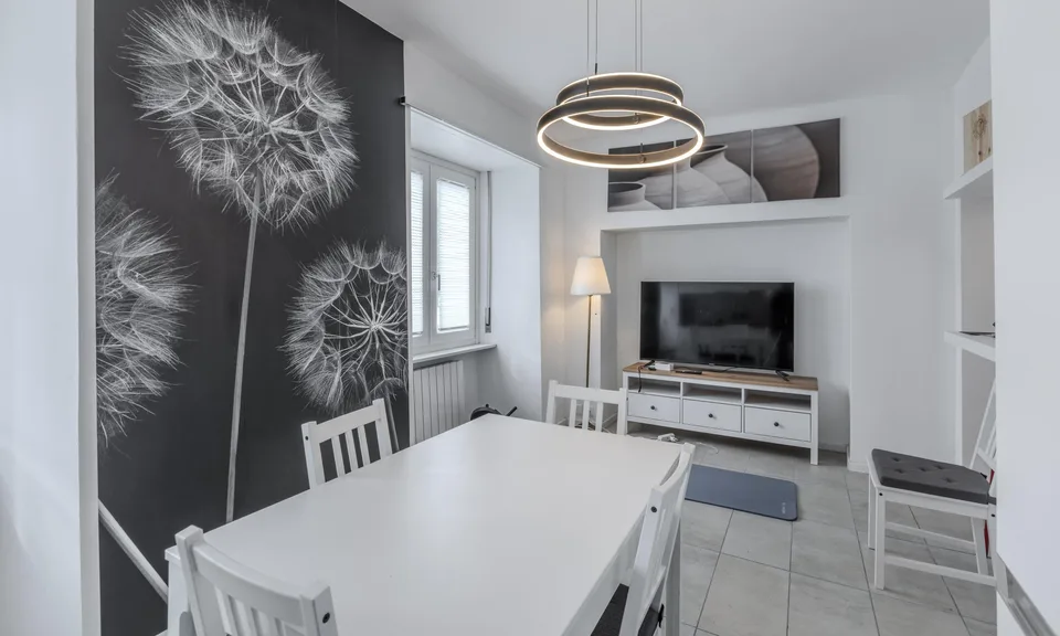 ANGEBOT - EINLADEND UND GERÄUMIG 3.5 ZIMMER RENOVIERT IN FIGINO