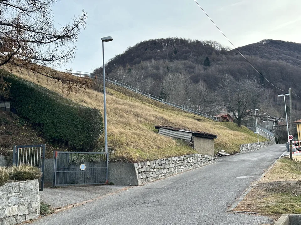 GRANDE TERRENO EDIFICABILE PER 3-4 UNITÀ ABITATIVE A CERTARA – foto 6 di 8