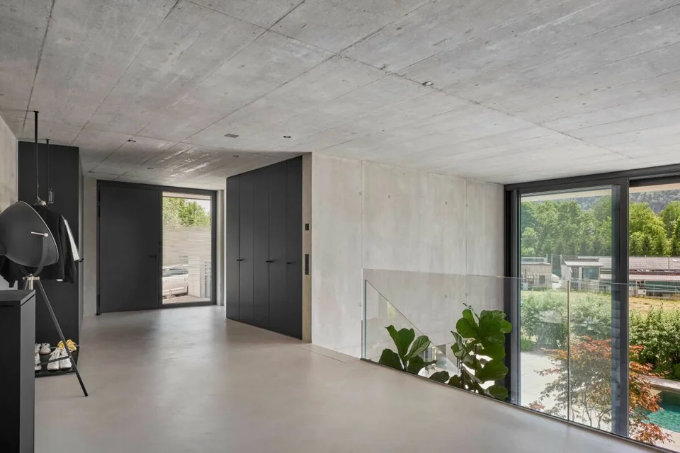 THE FRAME - Timeless Design. A Home with Edges and Corners. – photo 12 of 13