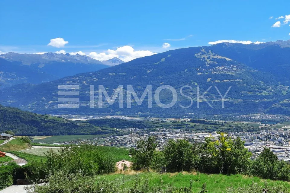 Terrain à bâtir avec vue à couper le souffle sur le Valais